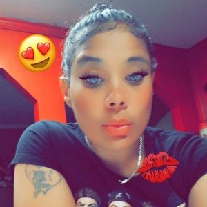 Meet your Posher, Paris